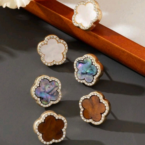 3pairs Gold Flower Earrings Set - Picture 3 of 3